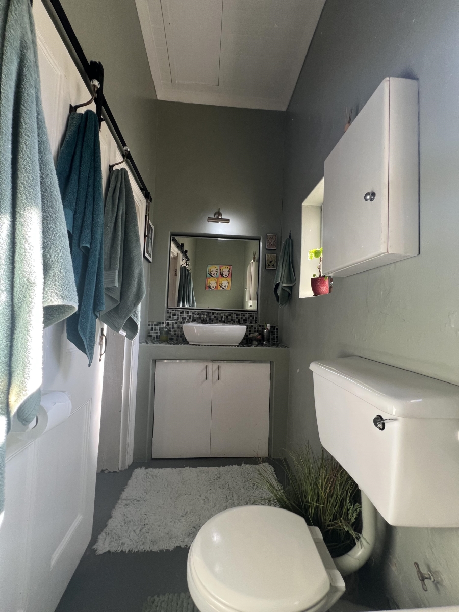 To Let 4 Bedroom Property for Rent in Strand Central Western Cape
